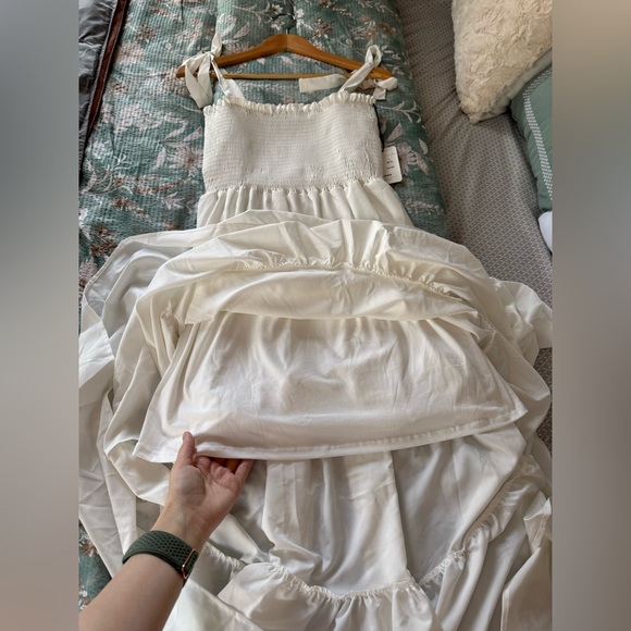 White Tiered Ruffled Elegant Maxi Dress - Picture 11 of 16